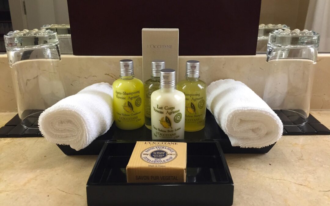 ¿Por qué los amenities de calidad mejoran la experiencia del huésped?